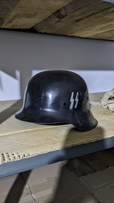 Немецкая каска Stahlhelm M42