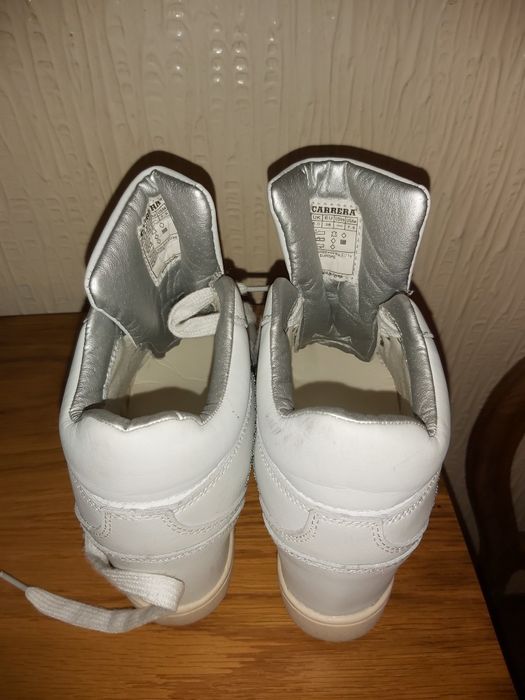 Tenis brancos Marca Carrera n. 38