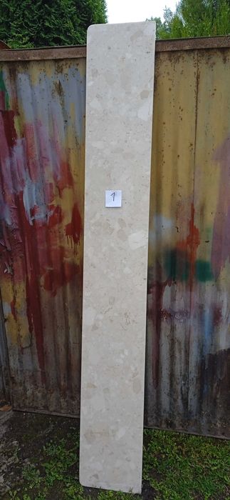 Parapety z konglomeratu
