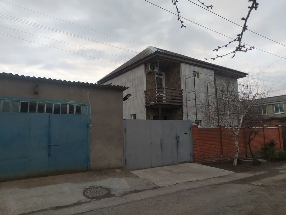 Продам дом  130 кв .м.2этажа.Свой.