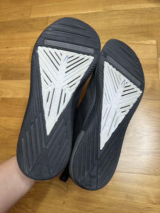 Кросівки спортивні Under Armour TRIBASE THRIVE Розмір 43 (27.5 см)