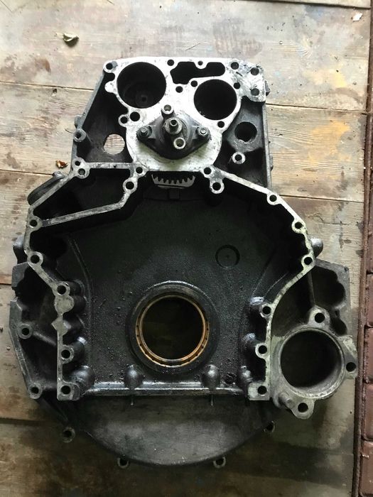 Картер маховика у сб. (вир-во КАМАЗ) 740.1002310