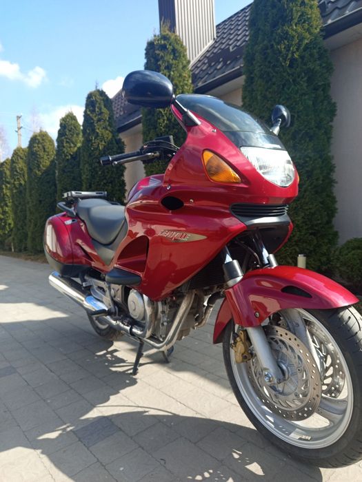 Honda NT 650 Deauville