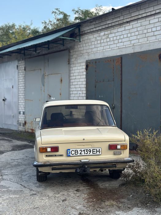продам ваз-21011