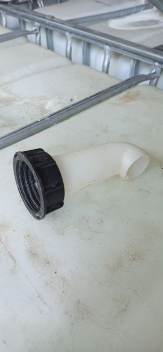 Горловина для зливу еврокуба