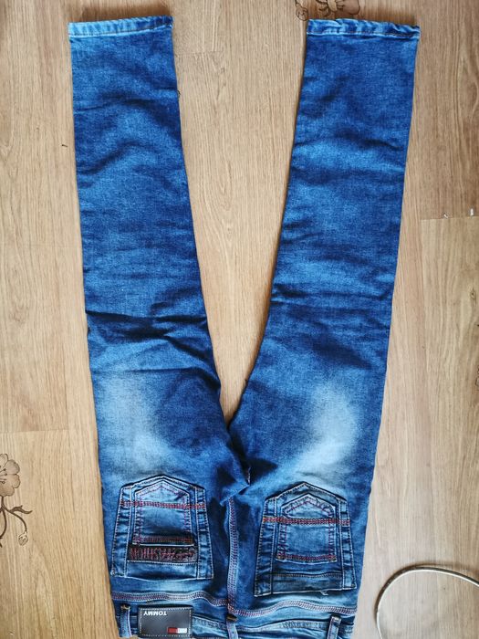 Джинсы на модника