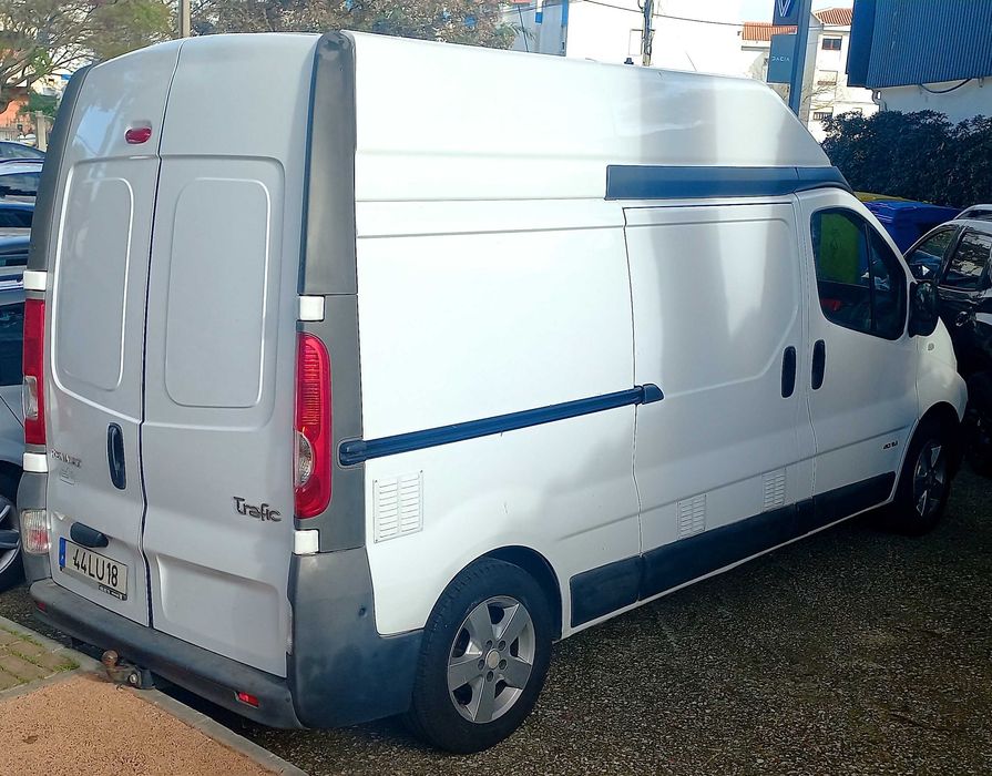 Renault Trafic 2.0 Dci Tecto Alto L2H2