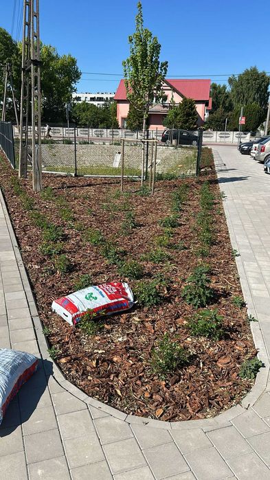Usługi ogrodnicze, wywóz zielonych odpadów trawy gałęzi bio itp