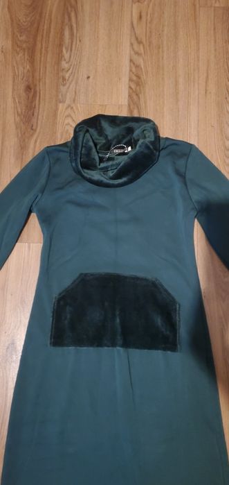 Продам женское платье