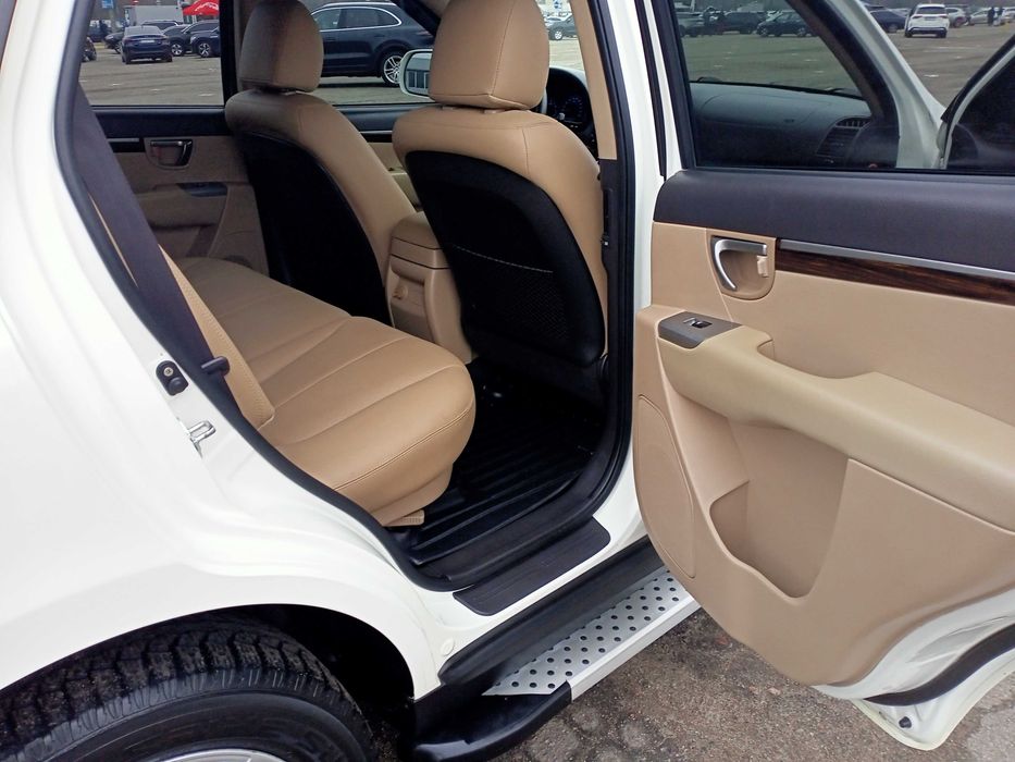 Официальный HYUNDAI SANTA FE, в идеальном состоянии!