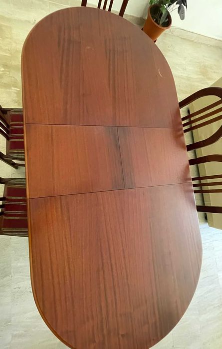 Mesa de jantar extensível + 6 cadeiras