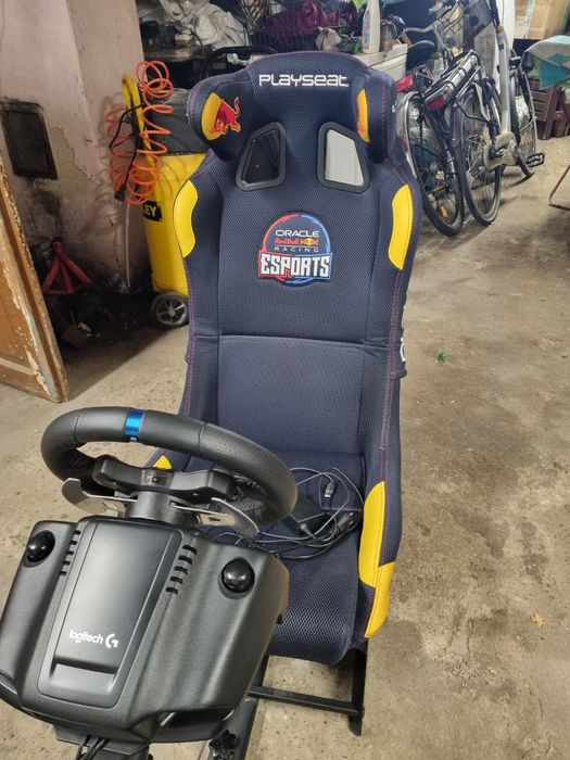 Zestaw fotel z kierownica Playseat red bull logitech g 29