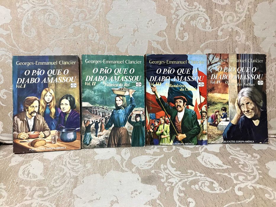 Vários Livros Antigos