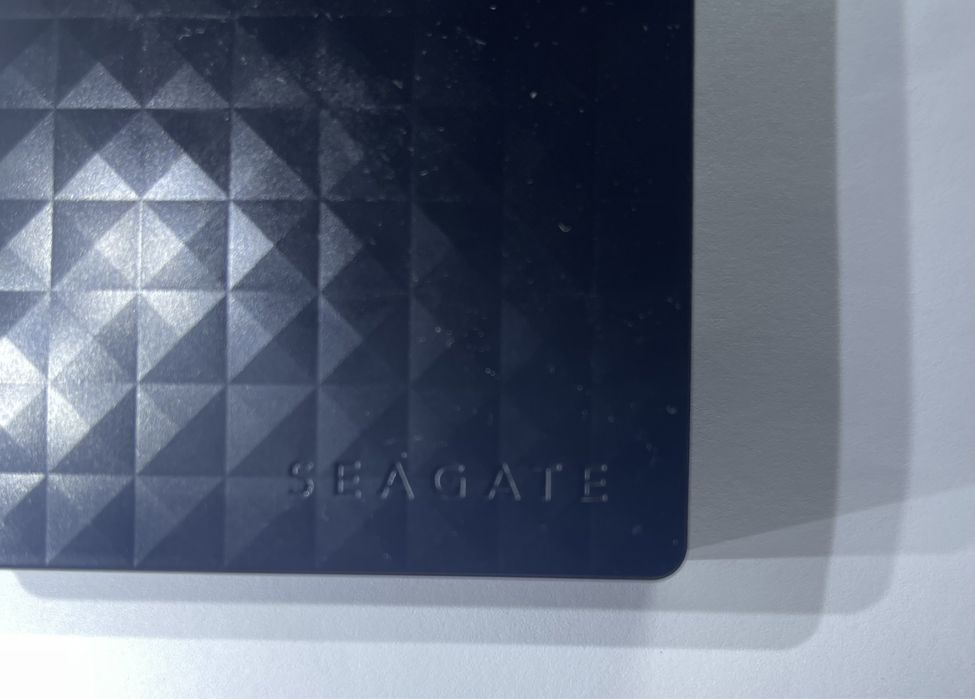 Внешний жесткий накопичень Segate 5 tb