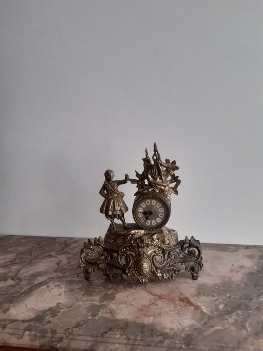 Relógio de mesa antigo