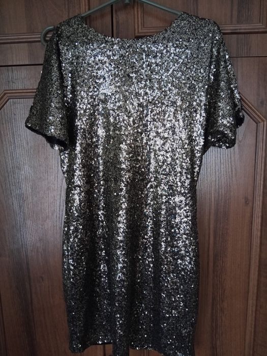 Плаття золотисті паєтки