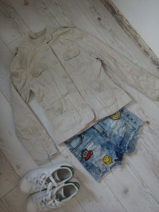 kurtka beż Divided by H&M wiosenna