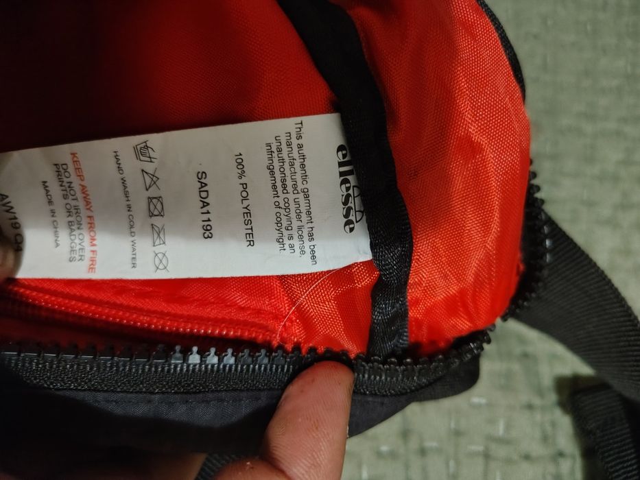 Бананка ellesse оригінал
