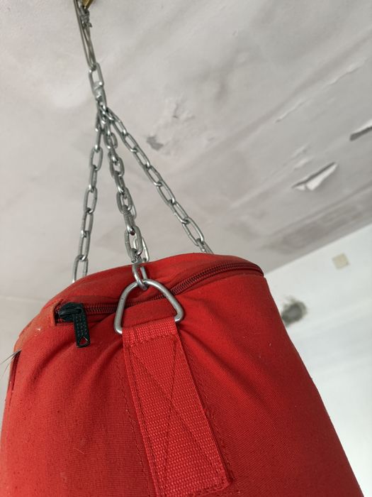 Saco boxe Kohler 90cm 30kg + pares luvas M