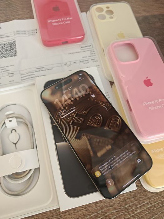 iPhone 16 Pro Max 6.9" Natural  Titanium Seminovo C/Garantia Aceito Re