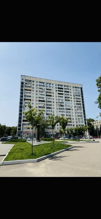 Собственник!  Продам 3к квартира на Янгеля 8