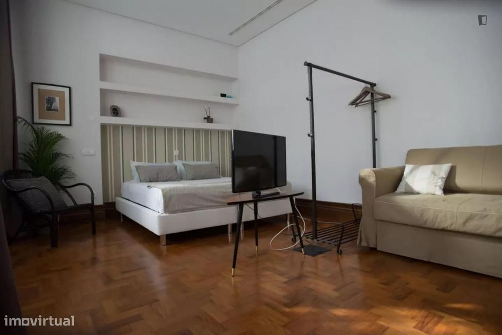 Estúdio - localizado em Mafamude Porto