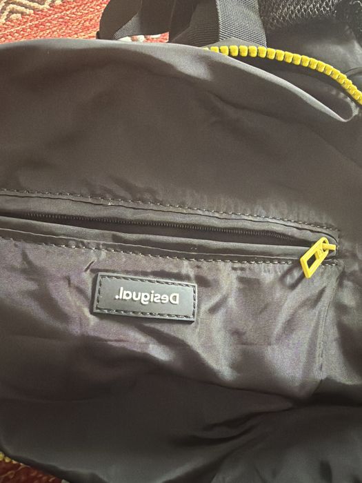 Mochila de viagem de desigual