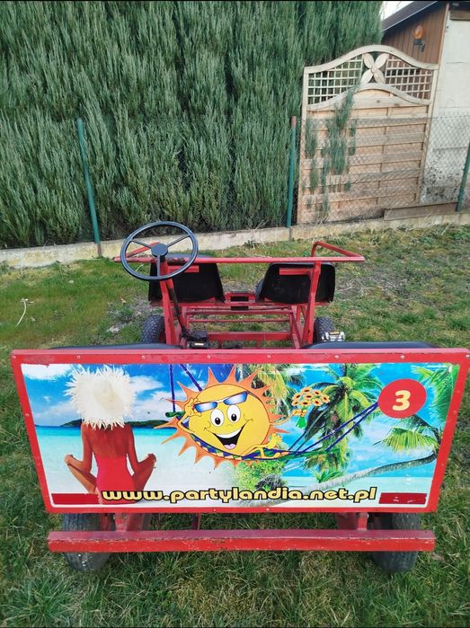 Czteroosobowy gokart rekreacyjny
