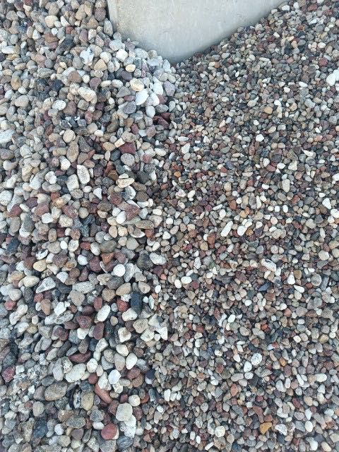 Kamień drenażowy kruszywo otoczak sieradz ogrodowe kamienie