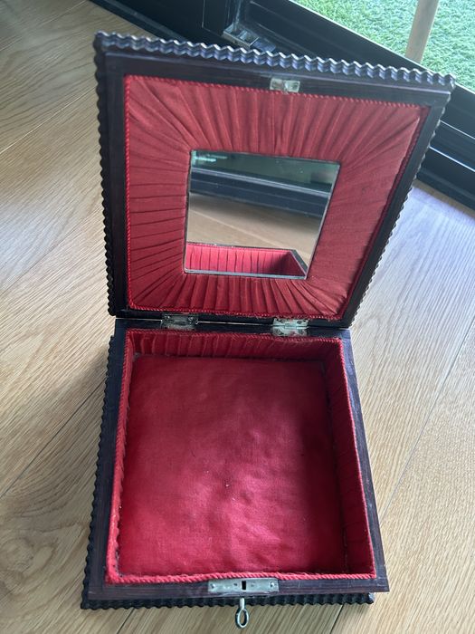 Guarda-joias Pau Santo/Prata