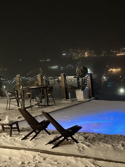 Відпочинок в Буковелі: номери, басейн, сауна, вілли, кафе