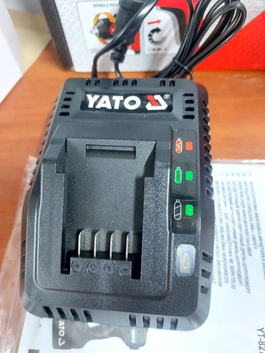 Шуруповерт акумуляторний безщітковий YATO YT-827788 18В 2А·год 45Н