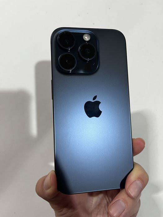 Продам власний iPhone 15 Pro на 128 ГБ.