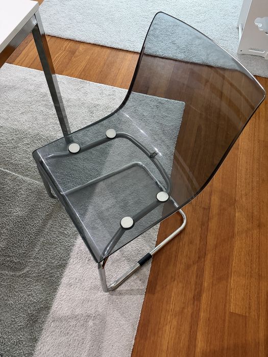 Mesa e 3 cadeiras