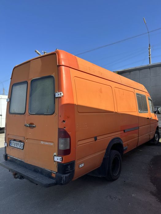 Mercedes Sprinter 412