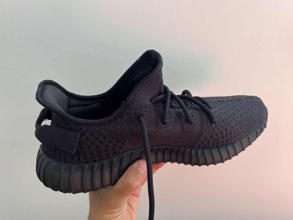Yeezy 350 v2 como novos