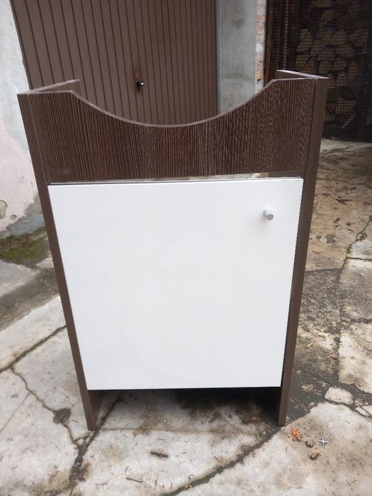 Szafka pod umywalke