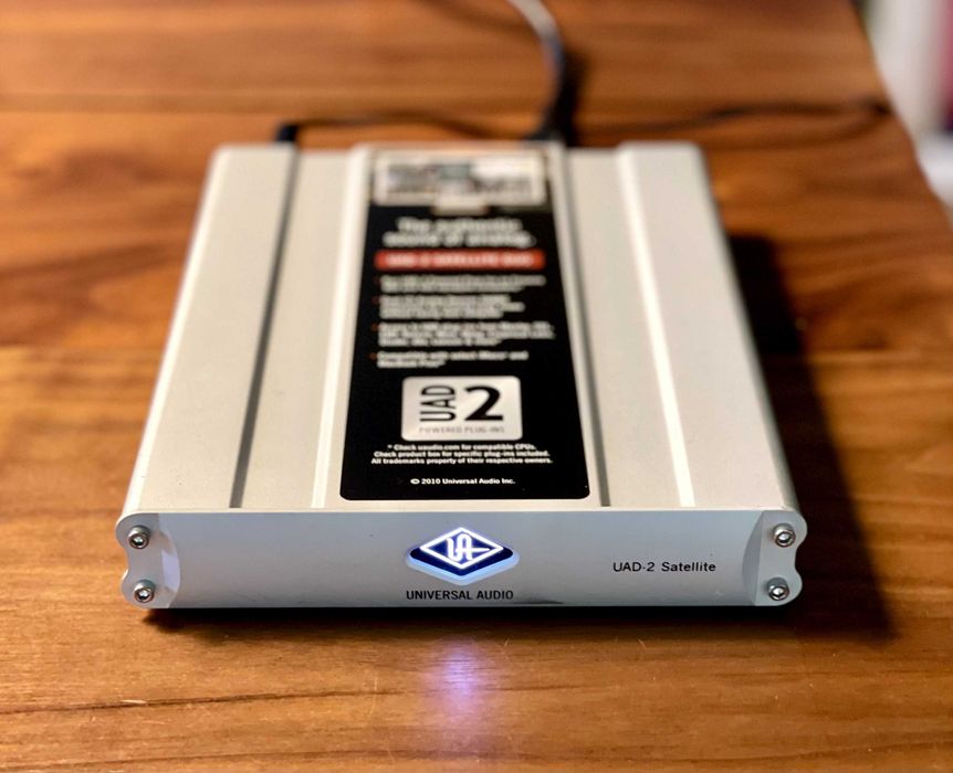 UAD-2 Satellite Firewire, Universal Audio