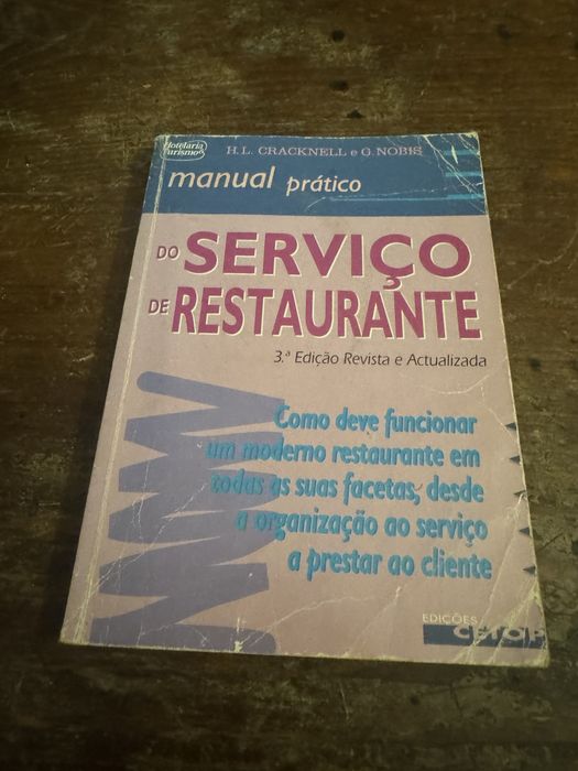 Livro manual prático •SERVIÇO DE RESTAURANTE