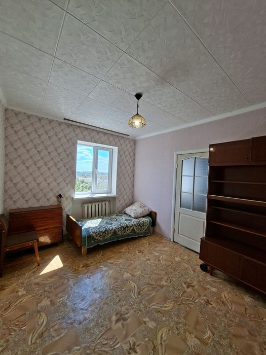 Продам 3х квартиру,2 поверх/2, вул.Січнева
