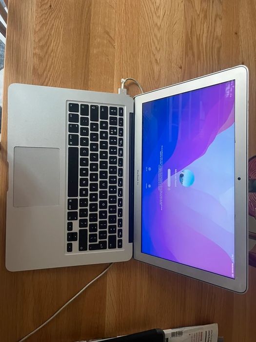 Apple MacBook Air 13 polegadas 2017 com Carregador