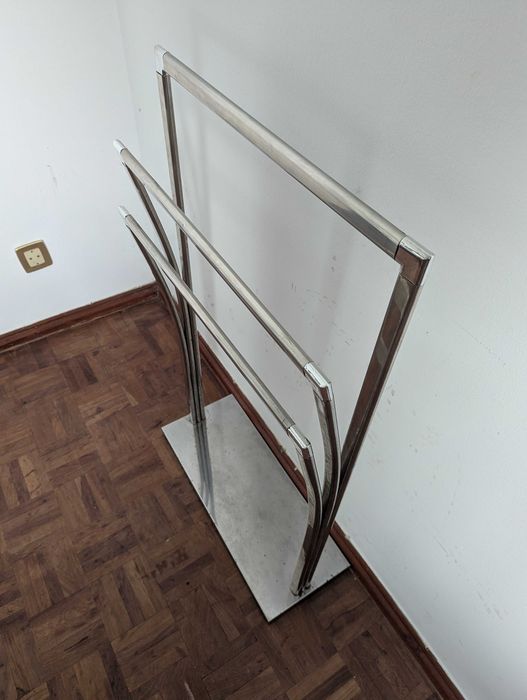 Toalheiro de pé para 3 toalhas