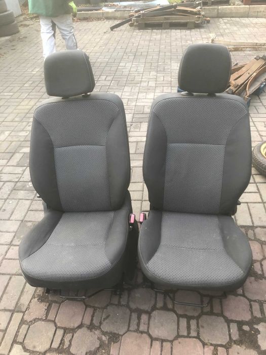 Fotel kierowcy fotel pasażera Mercedes Citan ,Renault Kangoo 2015r
