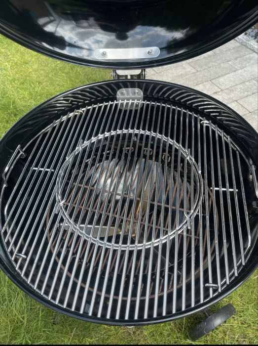 Вугільний гриль Weber Master-Touch GBS E-5770