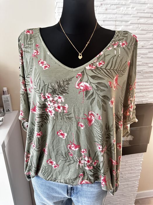 Nowa piekna bluzka kobieca flamingi kwiaty plus size 52 54 Wiskoza