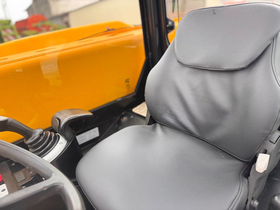 Продам телескопічний навантажувач JCB 527-58