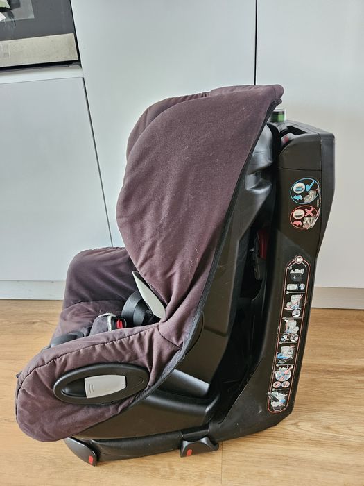 Cadeira auto infantil com sistema rotativo