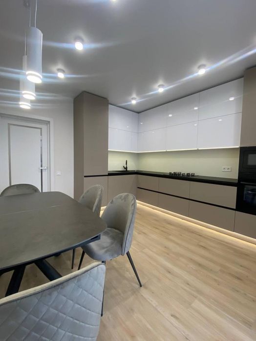 продаж 2-кім квартири у жк Contynent Style вул. Героїв Крут Сокільники