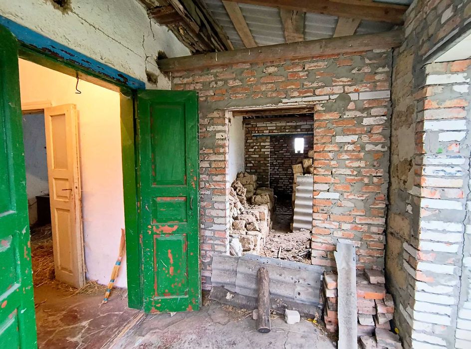 Дім 76 м2 біля ставка Дмитрушки 2,3 км Умань газ піч криниця 32 сотки