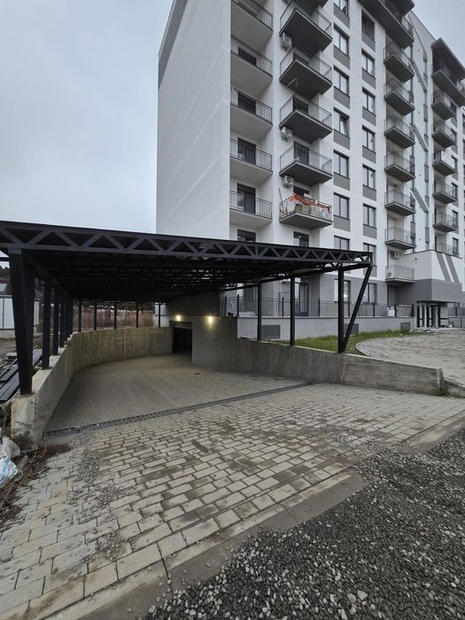 2-кімн квартира вільного планування поруч із парком Боздош Під ремонт